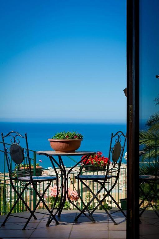 Villa Stefania Кастелламмаре-дель-Гольфо Екстер'єр фото